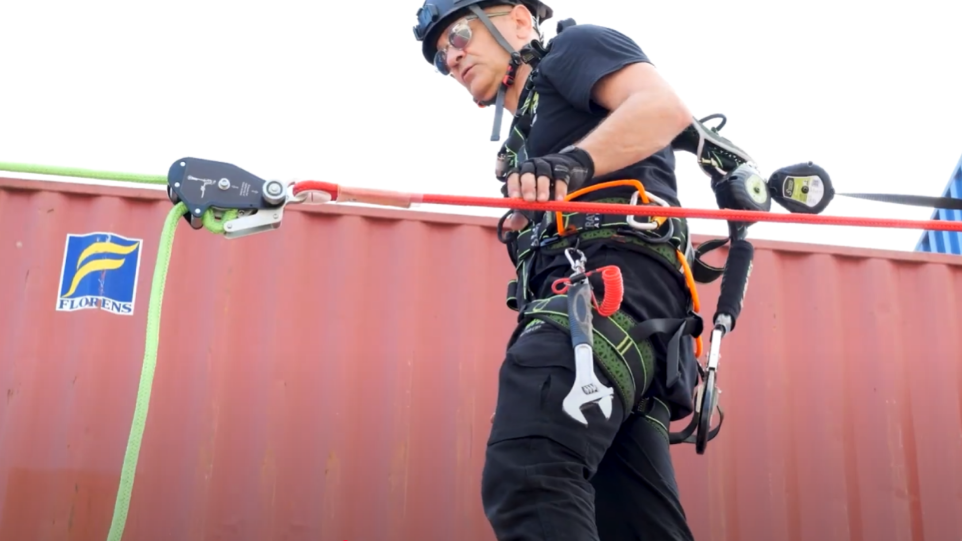 Privremeni visinski sustav za osiguranje montera/servisera.